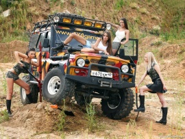 Off-Road Babes (click to view)