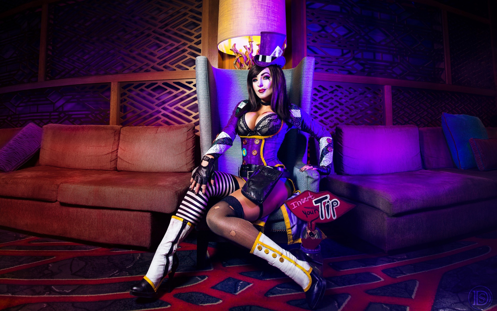 Jessica Nigri hot and sexy clown suit and makeup from borderlands hd wallpa...
