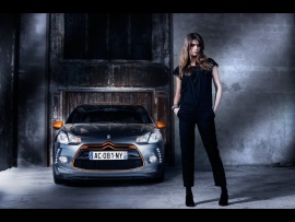 Citroen DS3 and hot girl (click to view)