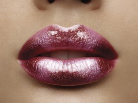 Kiss my lips (click to view)